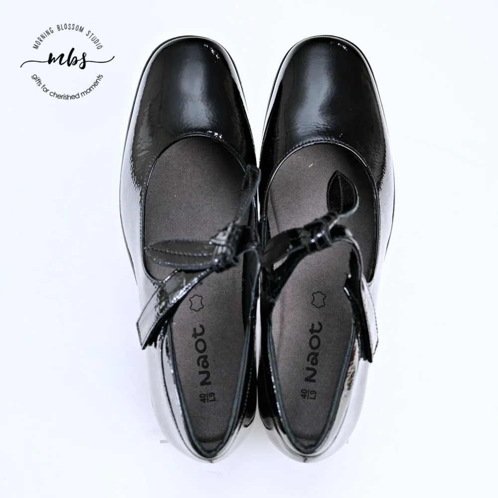 NIB‎ Naot Nobility Mary Jane Crinkle Patent Leather Orthopedic Black Women 40